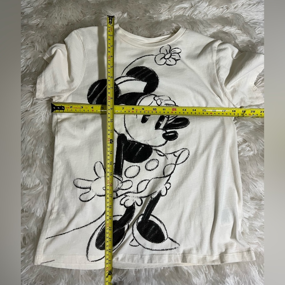 🎀H&M Minnie Mouse t-shirt - Picture 2 of 6